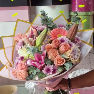Ramo Mixto con Rosas
